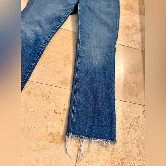 GOOD AMERICAN “Good Straight Raw Hem High Waist Straight Leg Jeans” - Picture 12 of 16